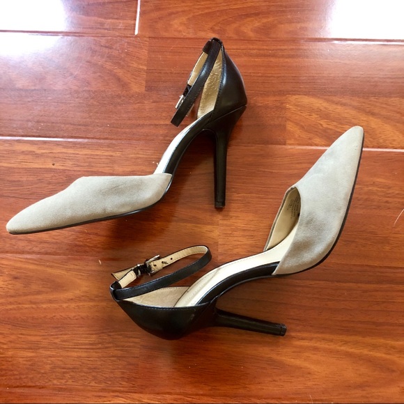 BCBG Heels - Picture 3 of 5